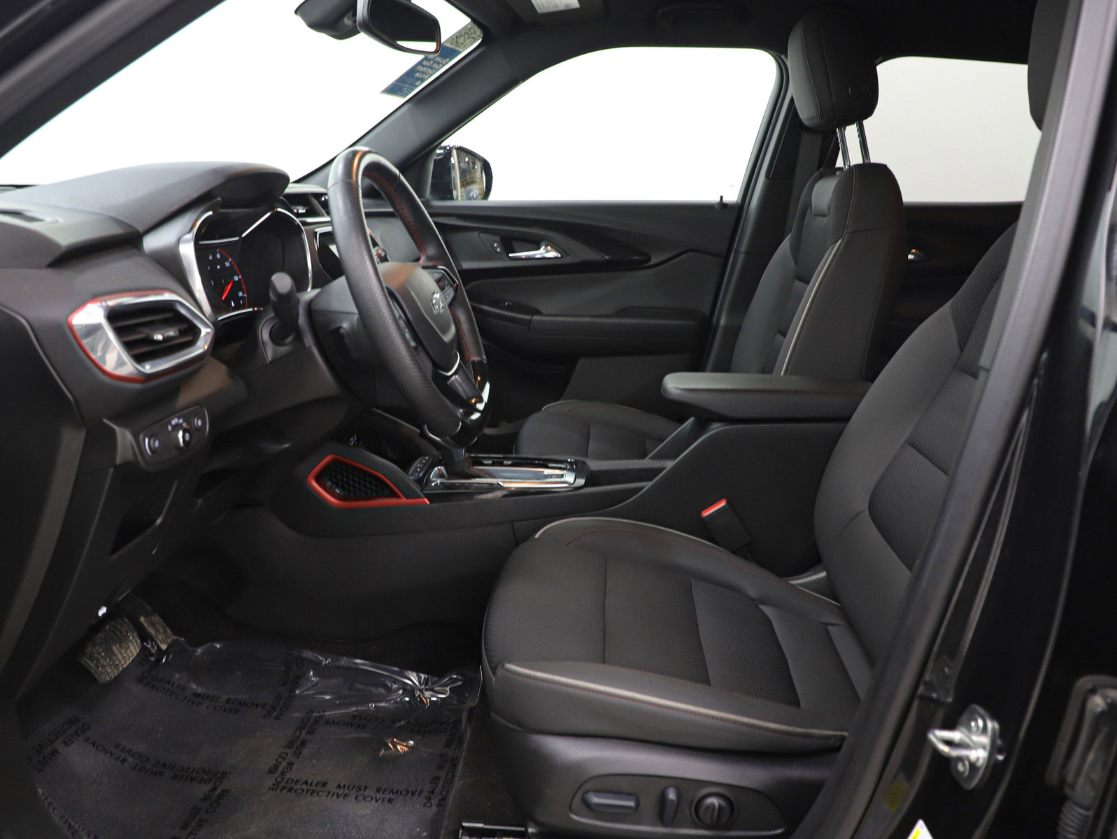 Used 2023 Chevrolet TrailBlazer RS w/ Convenience Package image 23