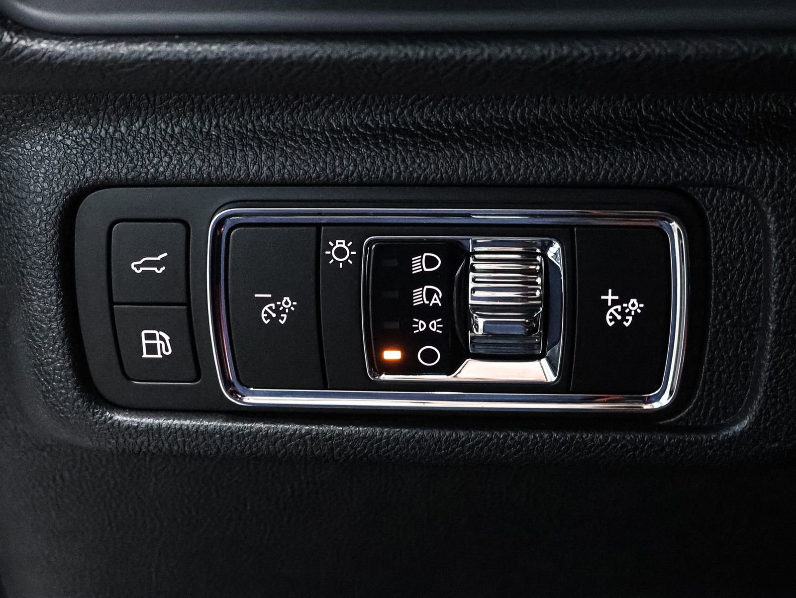 Used 2025 Lincoln Corsair Grand Touring image 32