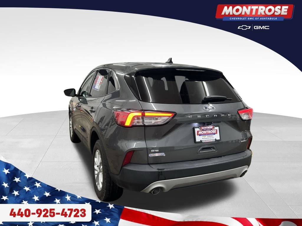 Used 2022 Ford Escape SE w/ Cold Weather Package AWD/4WD image 3