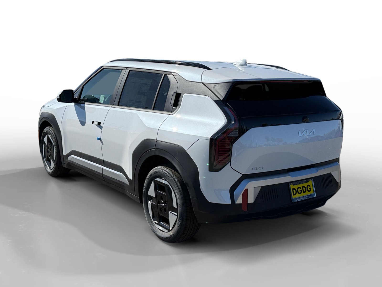 New 2027 Kia EV3 Wind FWD image 3