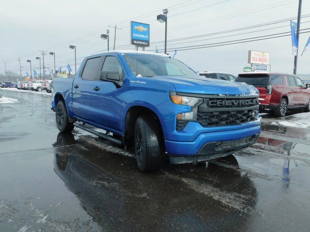 Used 2024 Chevrolet Silverado 1500 Custom w/ Turbomax Blackout Package image 4