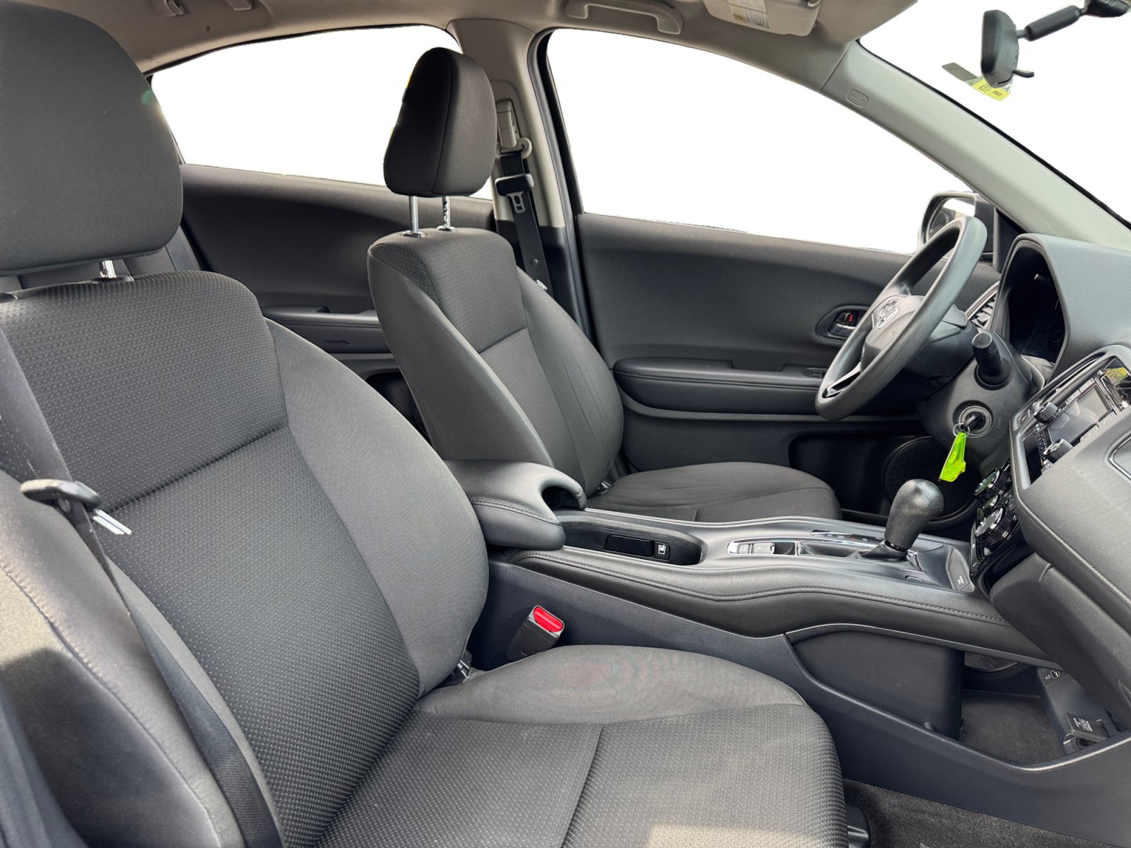 Used 2022 Honda HR-V LX image 15