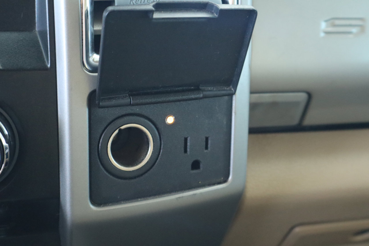 Used 2017 Ford F350 Lariat w/ Lariat Value Package image 22