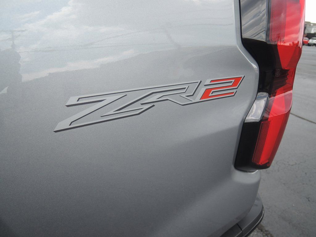 New 2025 Chevrolet Colorado ZR2 w/ Technology Package image 30