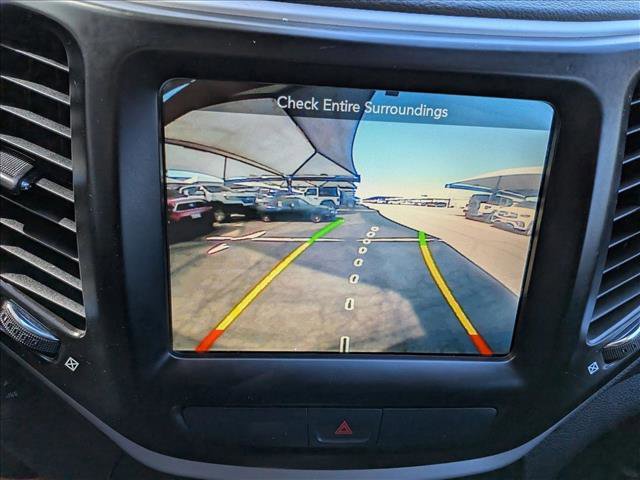 Used 2017 Jeep Cherokee Trailhawk w/ Cold Weather Group image 14