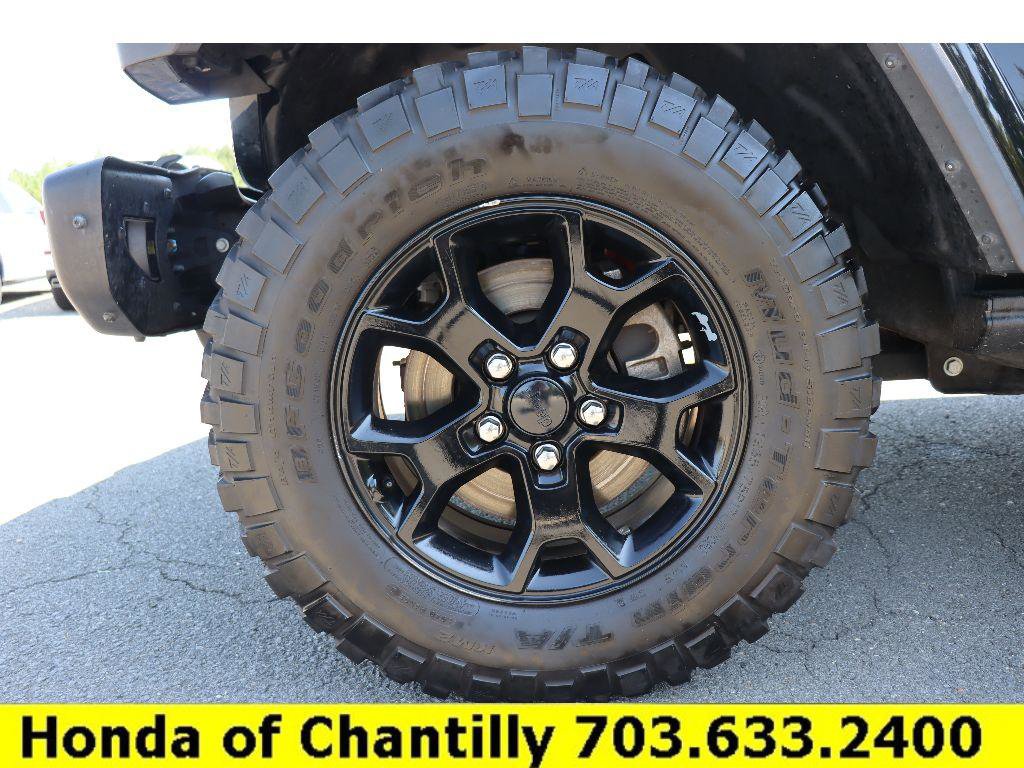 Used 2019 Jeep Wrangler Unlimited Sahara w/ Quick Order Package 24M Moab image 28