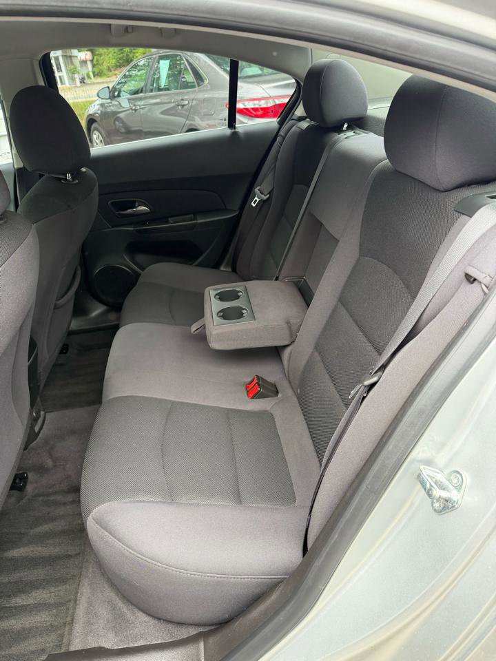 Used 2013 Chevrolet Cruze LT FWD image 11