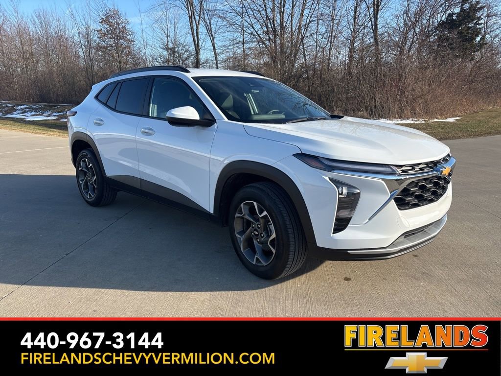 Certified 2025 Chevrolet Trax LT w/ LT Convenience Package image 11