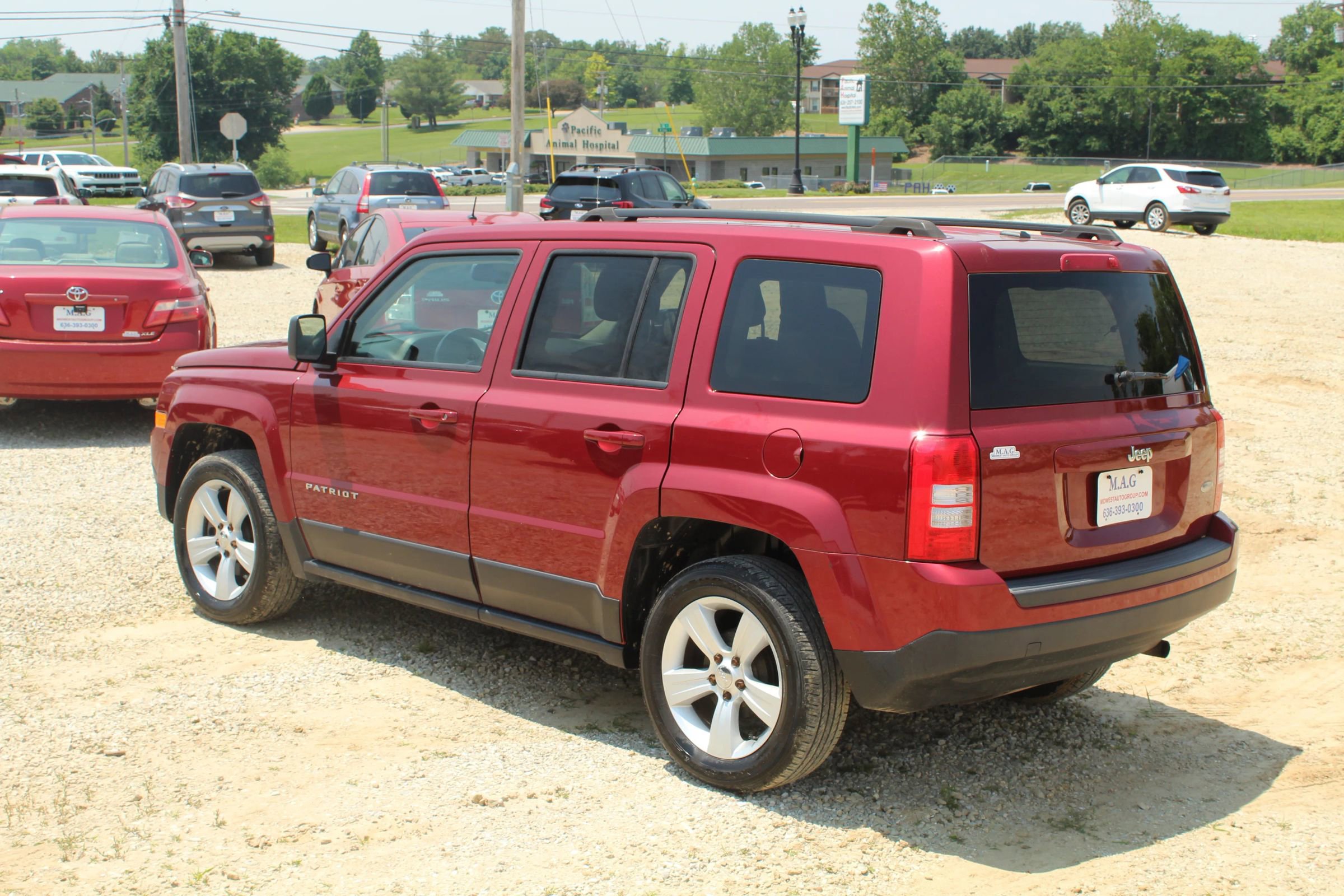 Used 2016 Jeep Patriot Latitude image 3