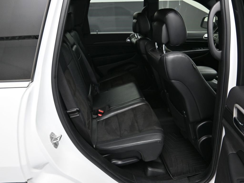 Used 2020 Jeep Grand Cherokee Laredo w/ Laredo X Package image 26