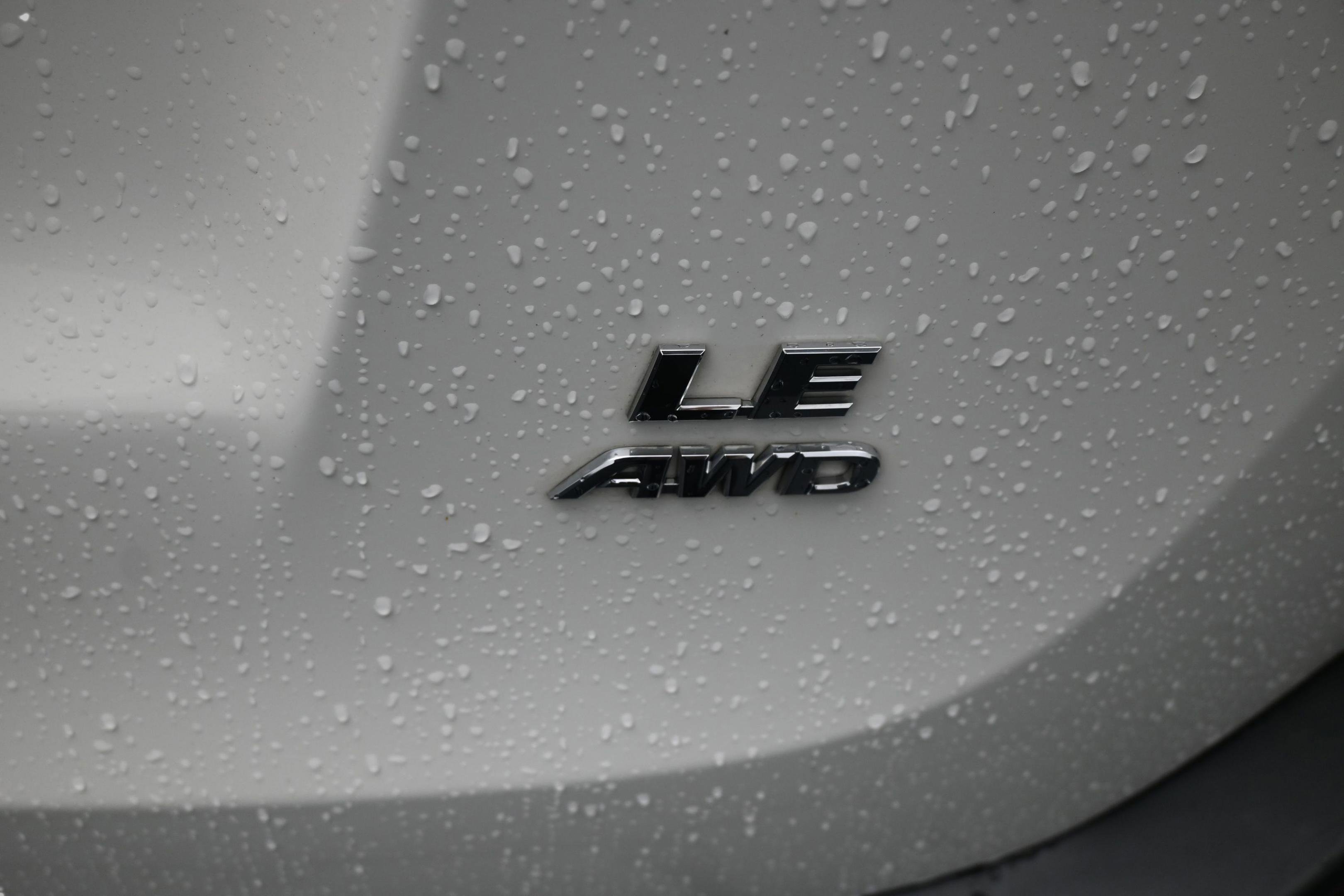 Used 2015 Toyota RAV4 LE AWD/4WD image 42