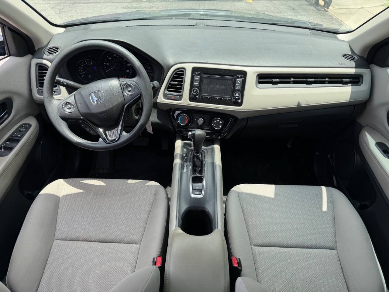 Used 2016 Honda HR-V LX image 12