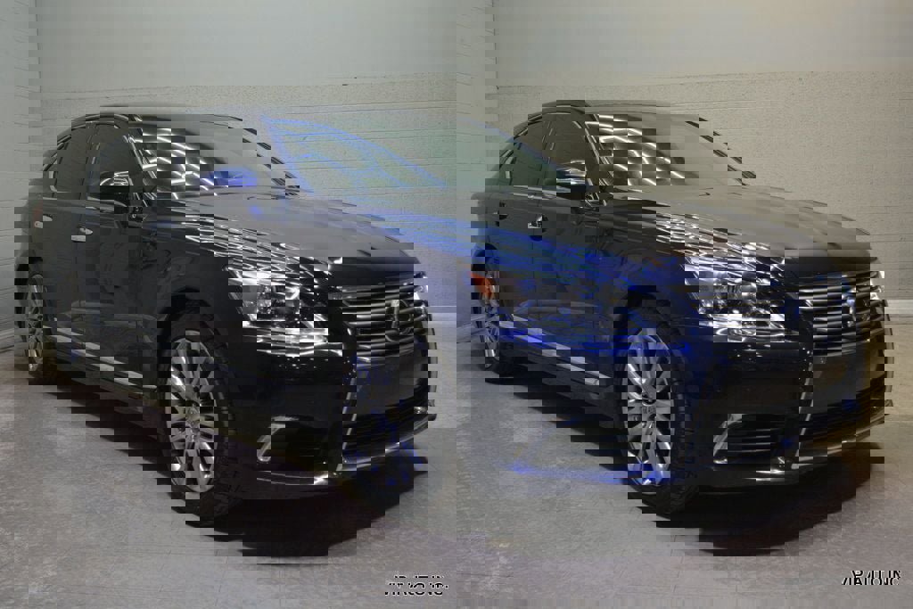 Used 2013 Lexus LS 460 w/ Comfort Pkg RWD image 1
