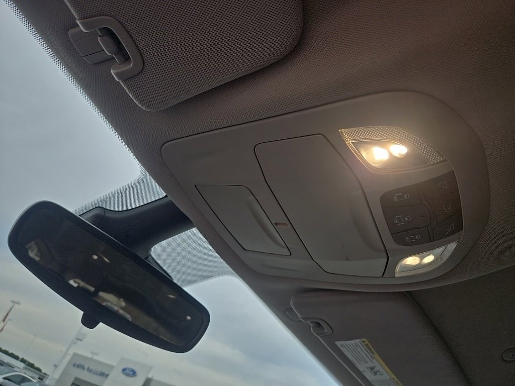 Used 2024 Chrysler Pacifica Touring-L image 20