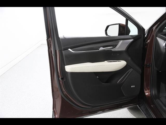 Used 2023 Cadillac XT5 Sportv image 4