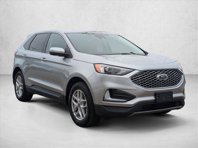 Used 2023 Ford Edge SEL AWD/4WD image 3