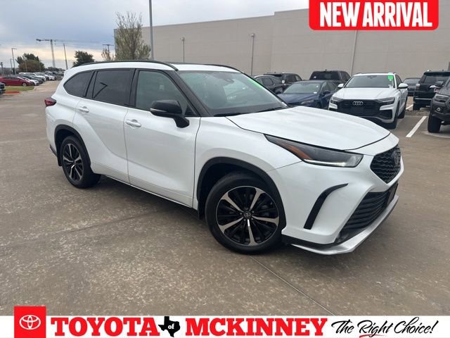 Used 2022 Toyota Highlander XSE