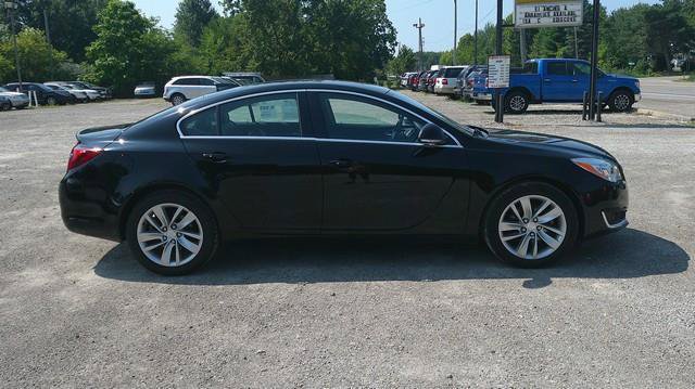 Used 2017 Buick Regal Premium FWD image 3