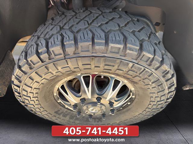 Used 2024 Chevrolet Silverado 3500 High Country w/ High Country Premium Package AWD/4WD image 40