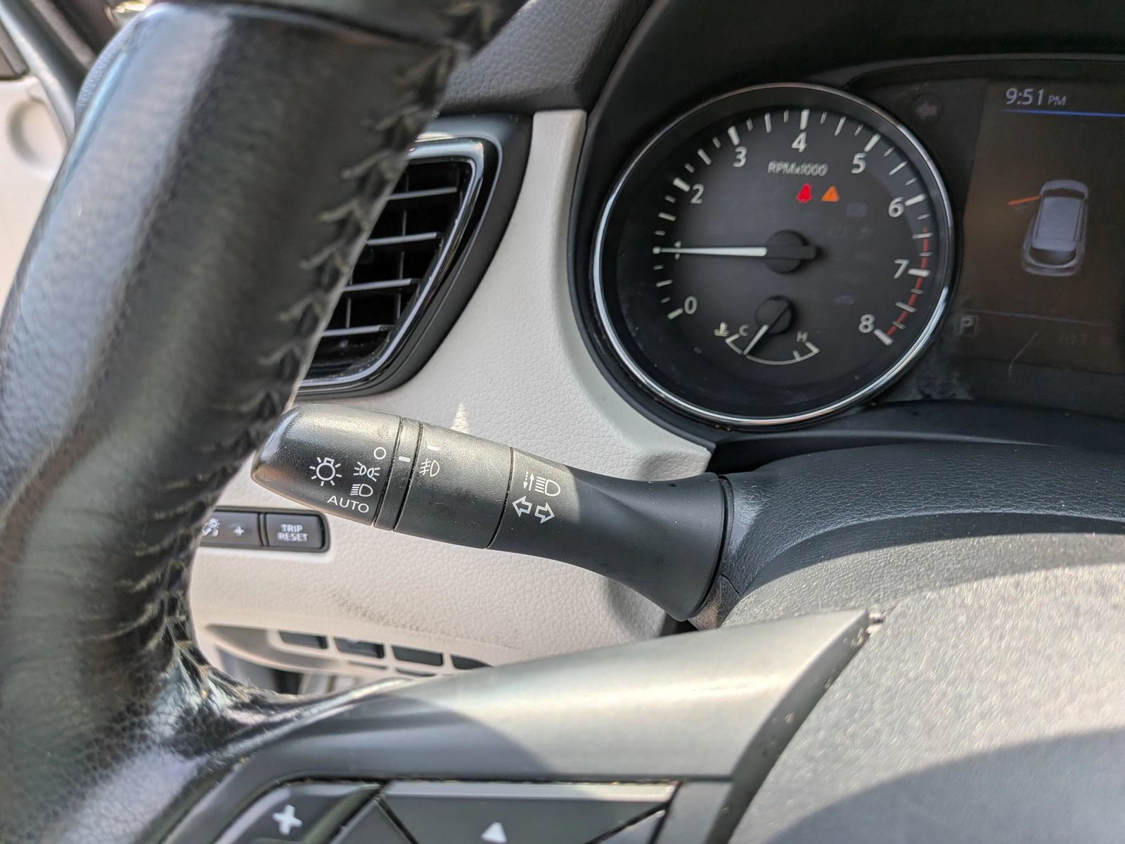 Used 2020 Nissan Rogue Sport SV w/ All-Weather Package AWD/4WD image 46