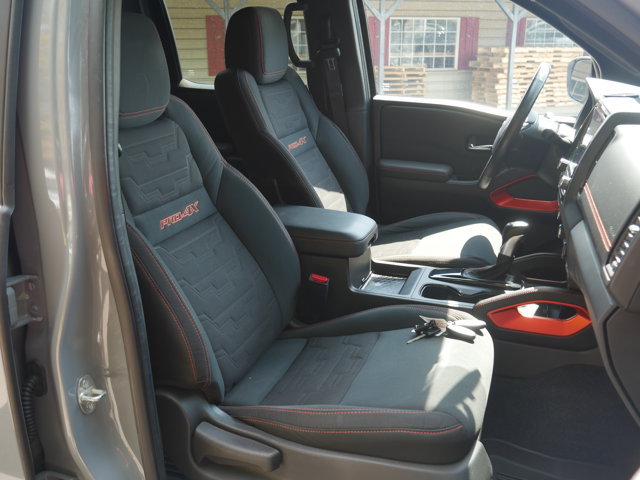 Certified 2022 Nissan Frontier PRO-4X w/ Off-Road Protection Package AWD/4WD image 23