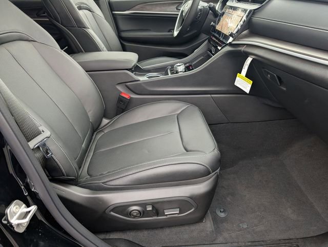 New 2026 Jeep Grand Cherokee Limited AWD/4WD image 32