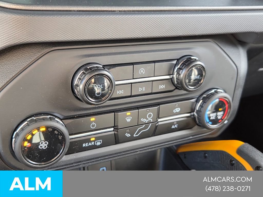 Used 2024 Ford Bronco Badlands image 24