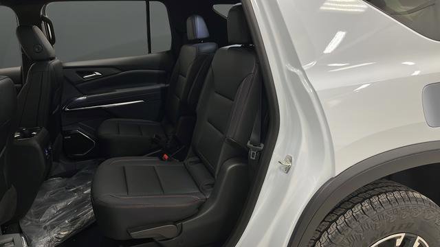 New 2026 Chevrolet Traverse Z71 w/ Enhanced Driving Package image 13