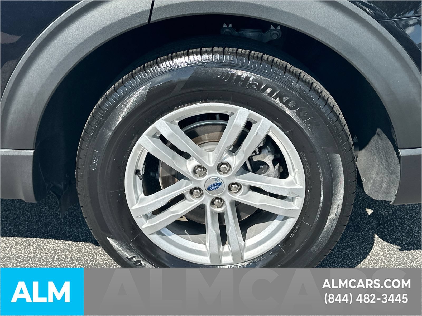 Used 2024 Ford Explorer XLT RWD image 23