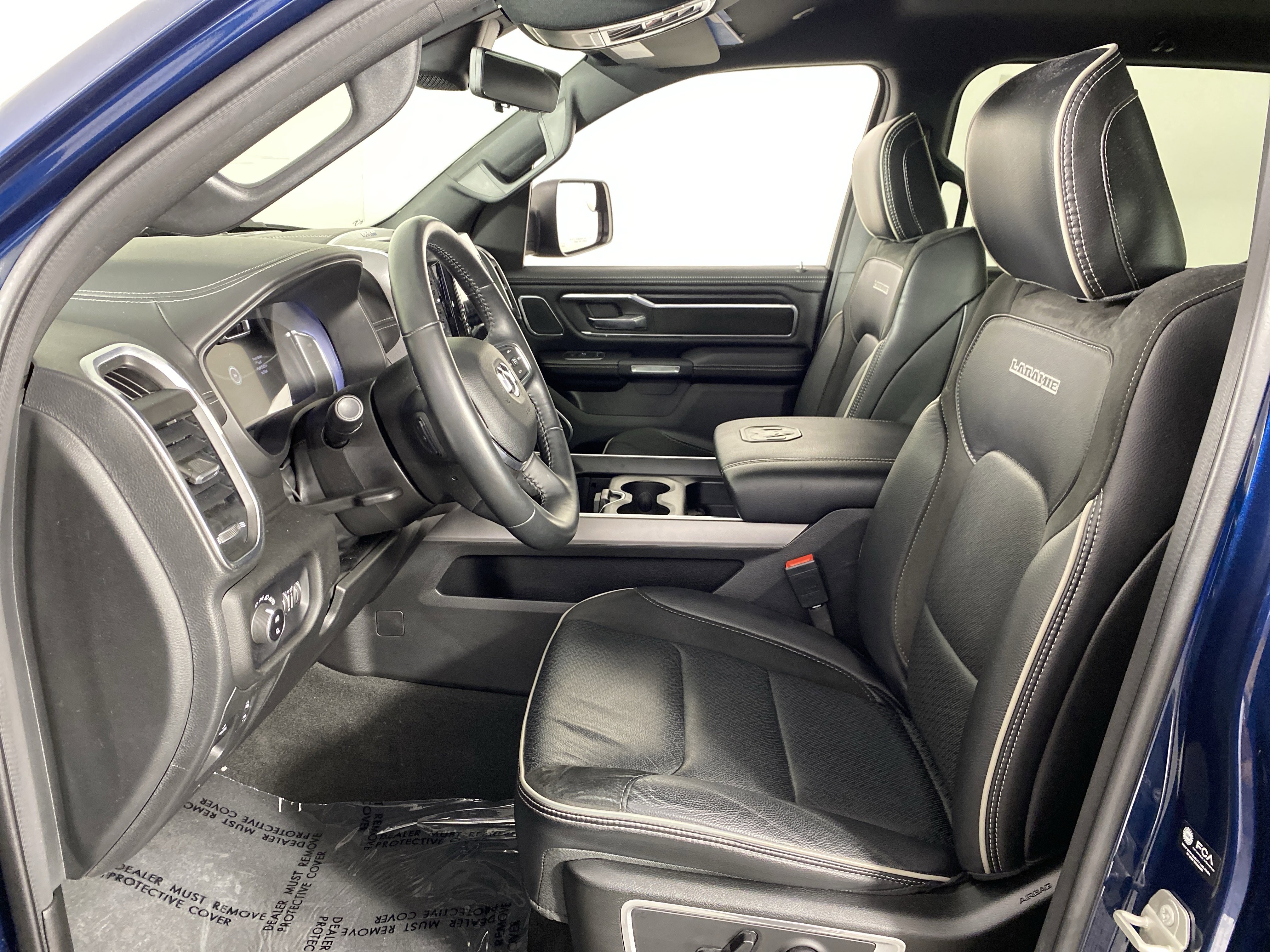 Used 2023 RAM 1500 Laramie AWD/4WD image 17