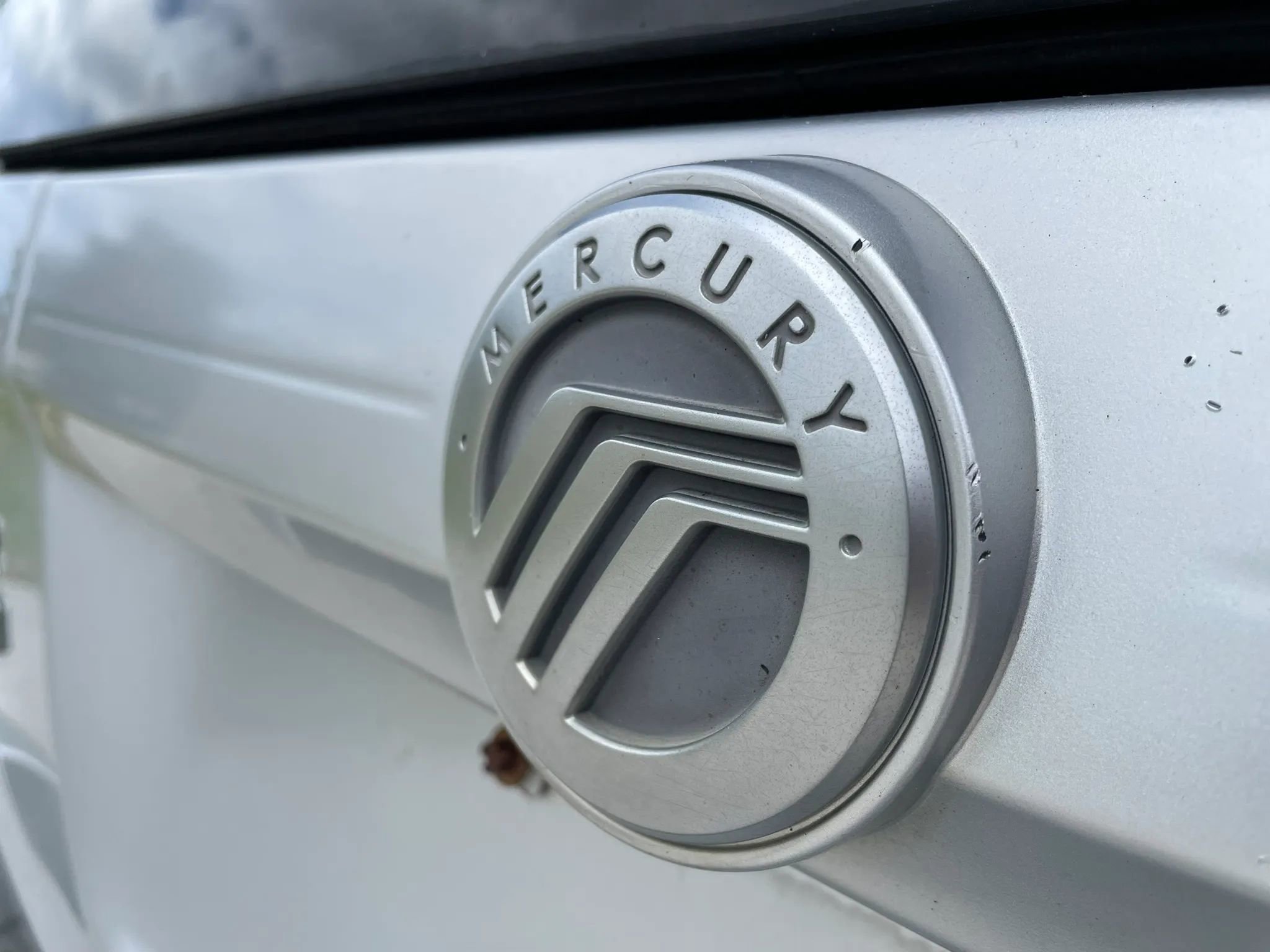 Used 2010 Mercury Mariner Premier image 11