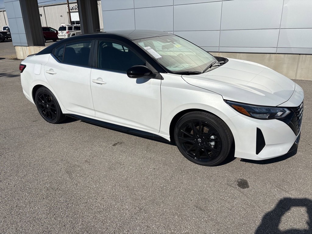 New 2025 Nissan Sentra SR w/ Midnight Edition