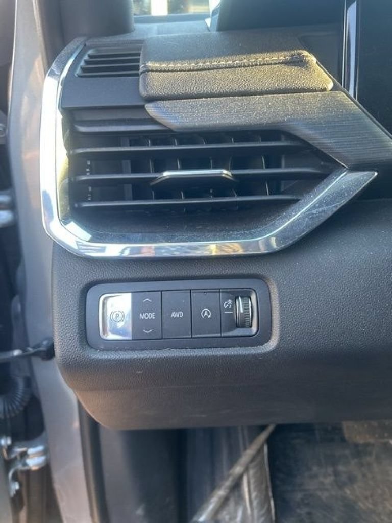 Used 2025 GMC Acadia Elevation AWD/4WD image 26