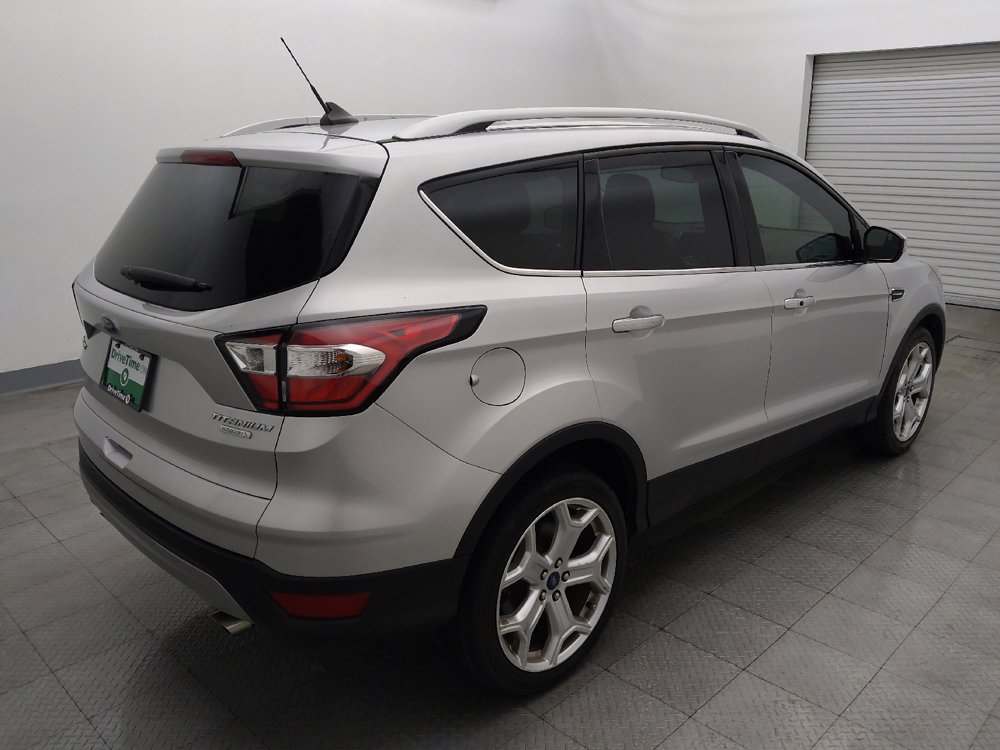 Used 2018 Ford Escape Titanium FWD image 9