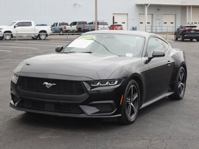 Used 2024 Ford Mustang Premium image 2