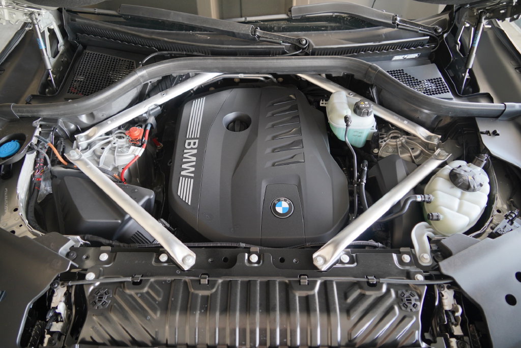 New 2027 BMW X5 xDrive40i w/ M Sport Package AWD/4WD image 34
