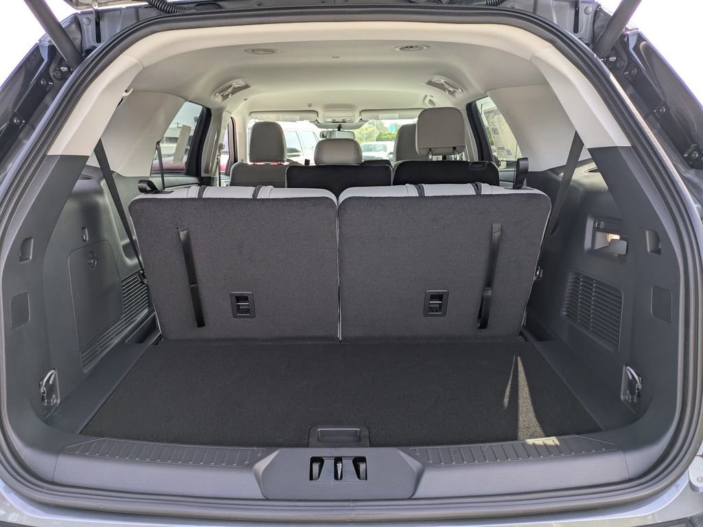 New 2026 Ford Explorer Active image 13