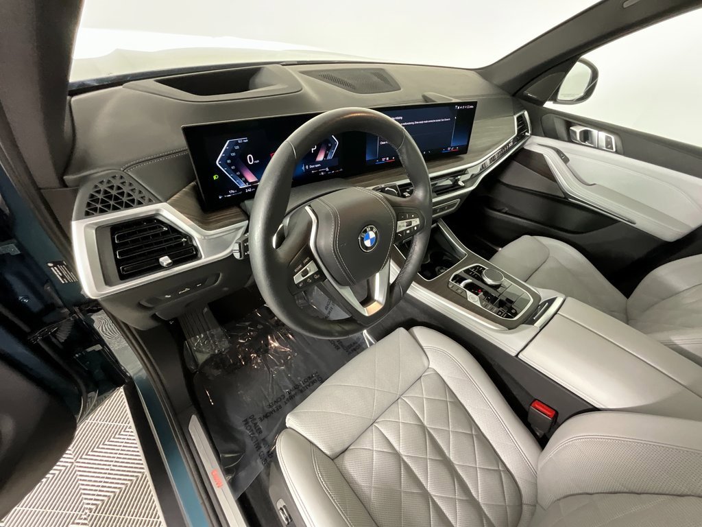 Used 2024 BMW X5 xDrive40i w/ Premium Package image 13