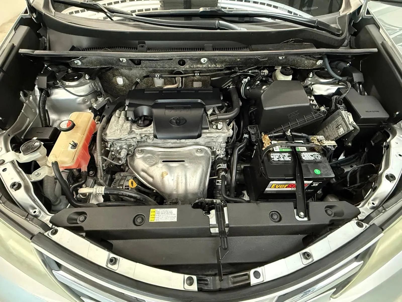 Used 2015 Toyota RAV4 Limited image 41