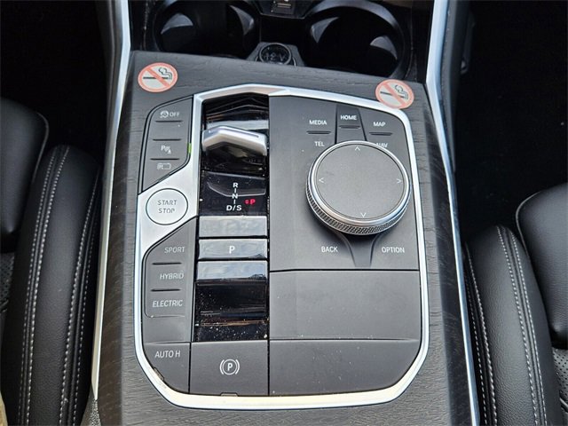 Used 2024 BMW 330e image 9