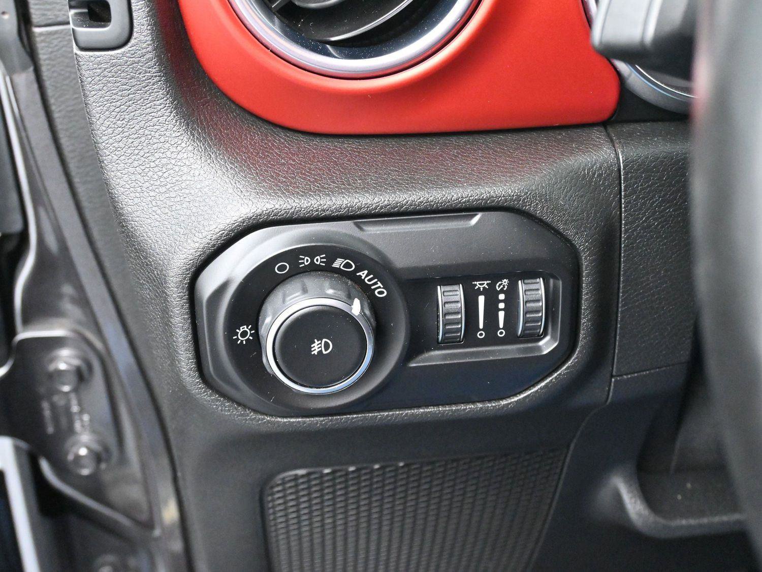 Used 2020 Jeep Wrangler Unlimited Rubicon image 29