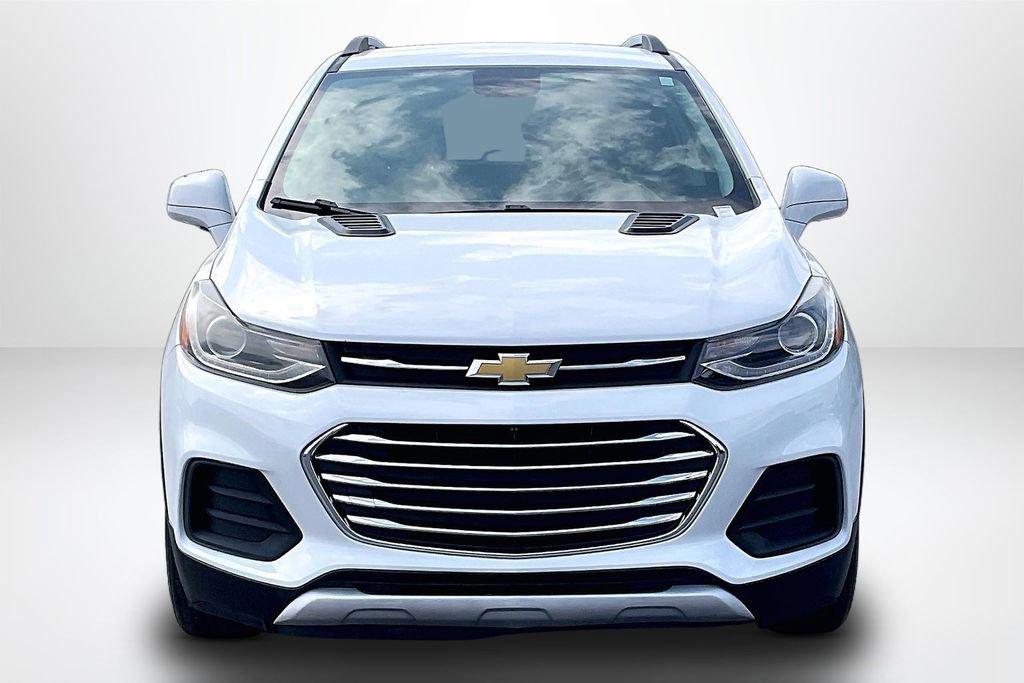 Used 2017 Chevrolet Trax LT w/ LT Convenience Package image 2