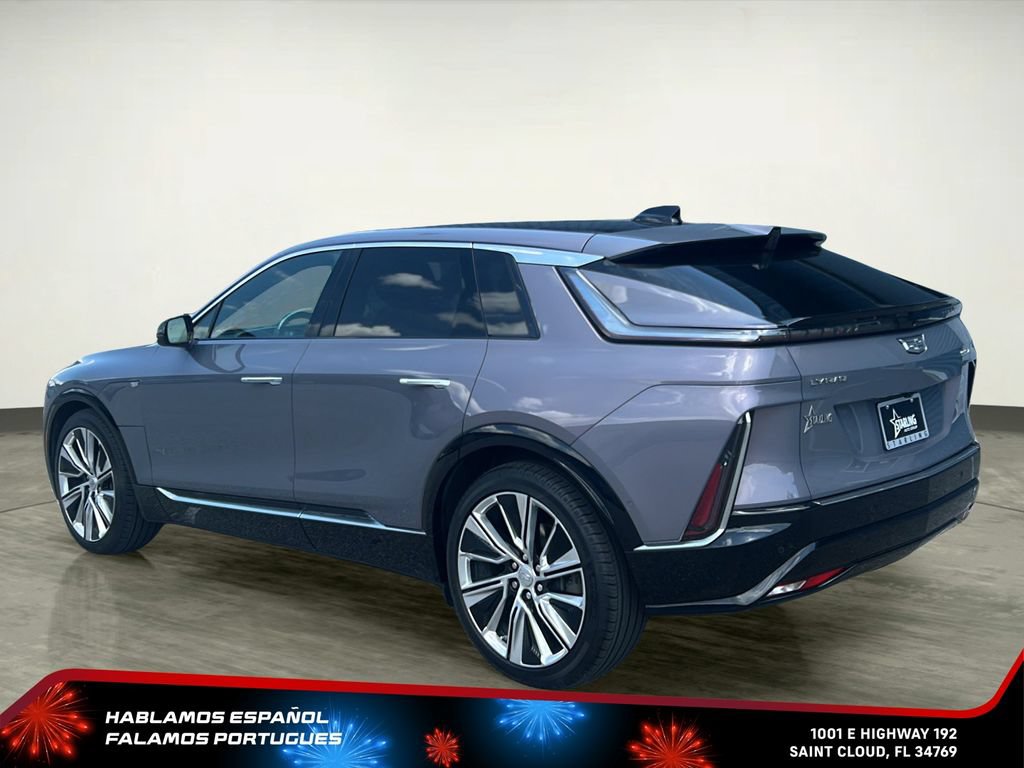 Certified 2025 Cadillac Lyriq Luxury w/ LPO, Floor Liner Package AWD/4WD image 4