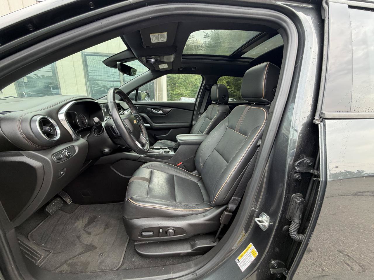 Used 2019 Chevrolet Blazer Premier w/ Sun and Wheels Package AWD/4WD image 13