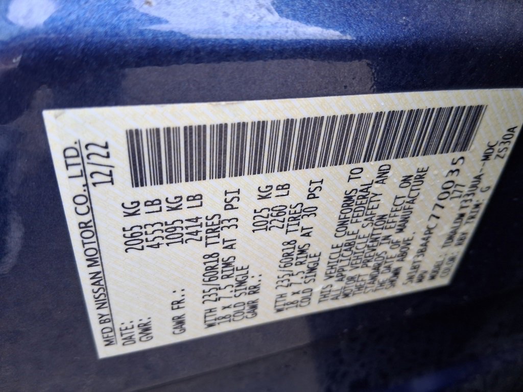 Used 2023 Nissan Rogue SV image 14