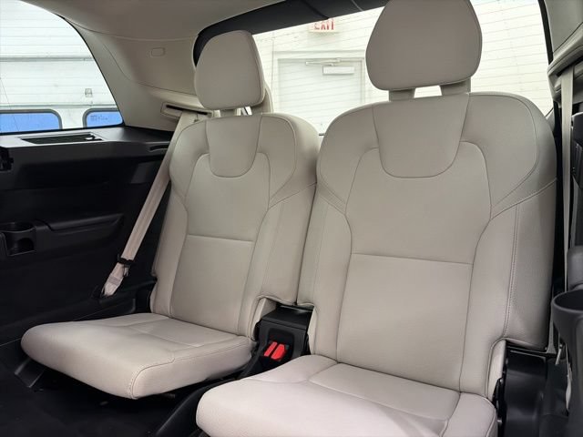 Used 2025 Volvo XC90 B6 Plus w/ Protection Package Premier AWD/4WD image 10