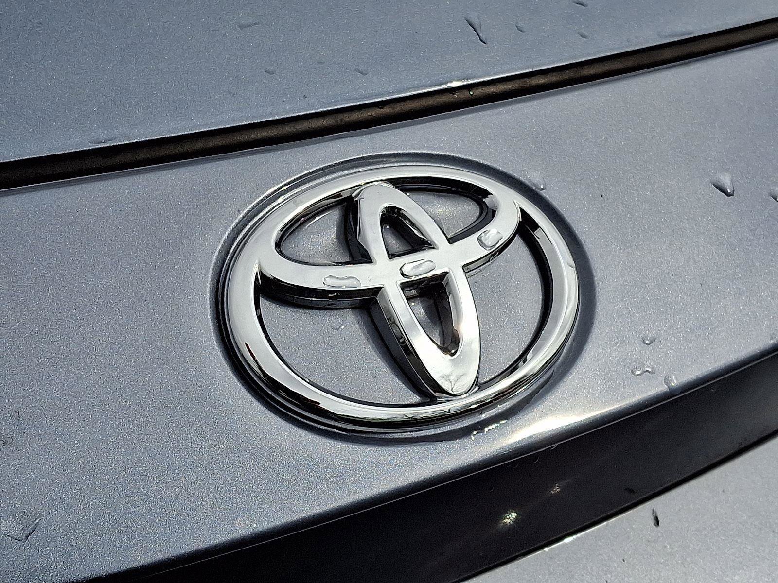 Used 2022 Toyota Corolla SE image 29