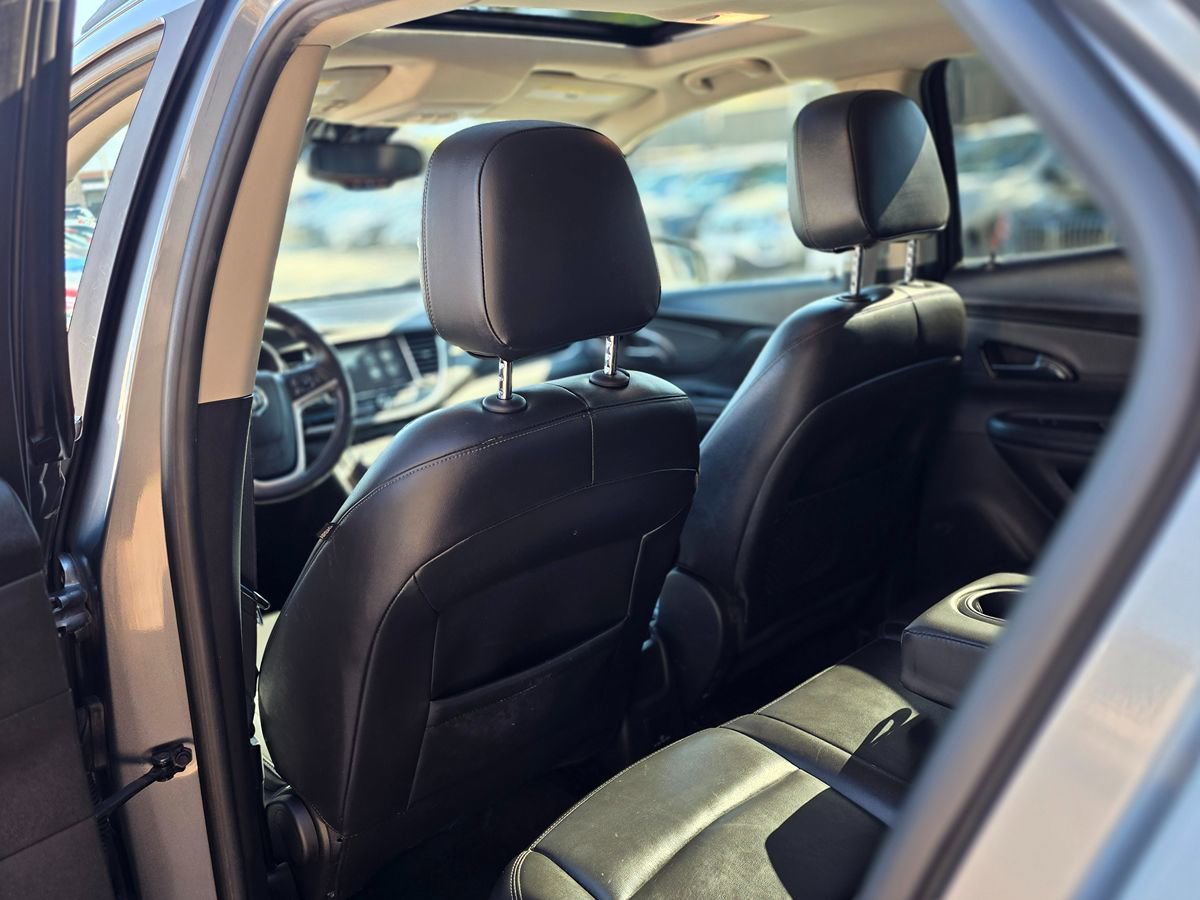 Used 2019 Buick Encore Essence AWD/4WD image 26