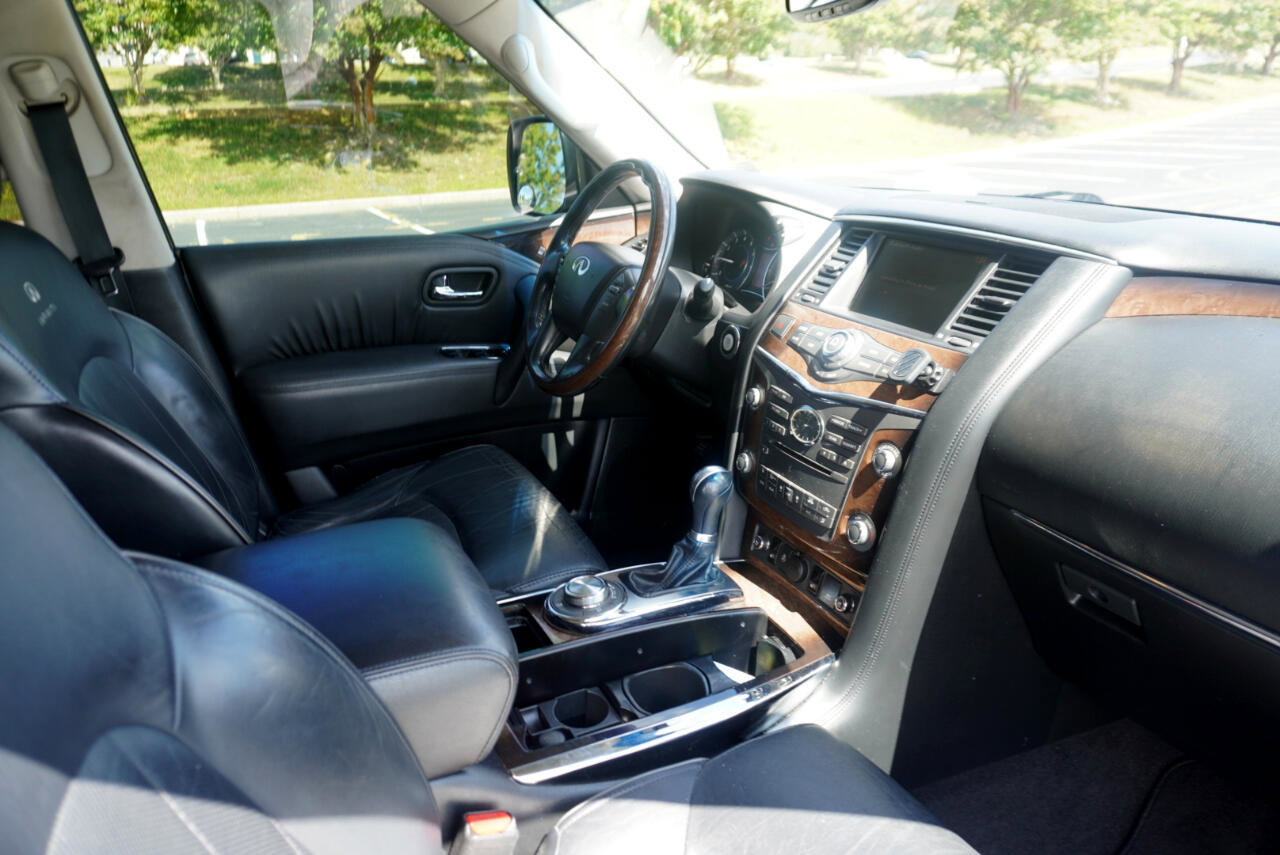 Used 2011 INFINITI QX56 4WD w/ Deluxe Touring Pkg image 25