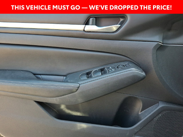 Used 2022 Nissan Altima 2.5 SV FWD image 12